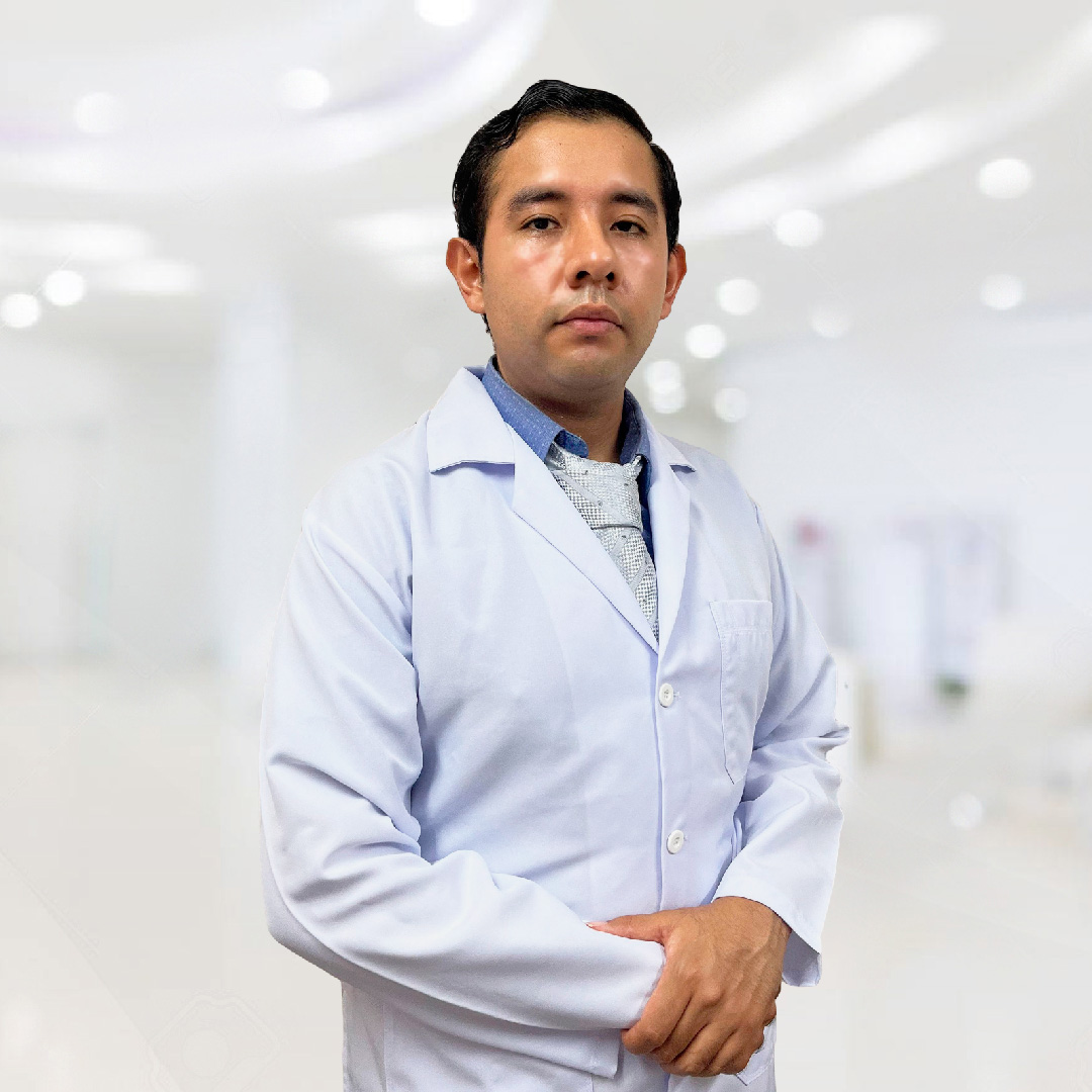 Dr. Roniel Contreras Maza